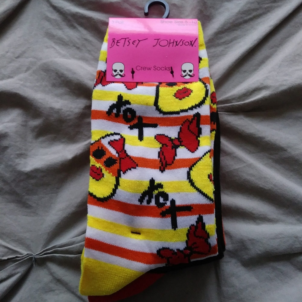 COPY - Betsey Johnson 3pk socks